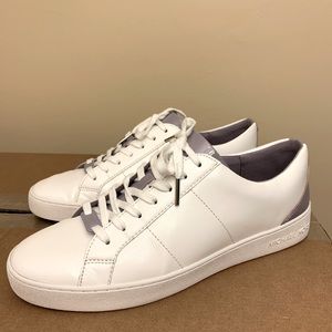 Michael Kors white and lilac leather sneaker